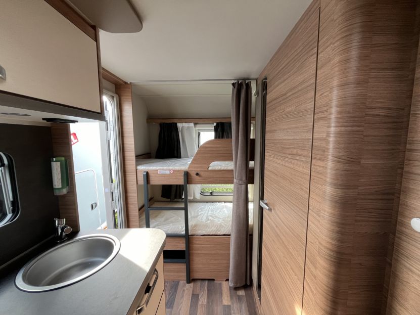 Weinsberg CaraOne 400 LK (13)