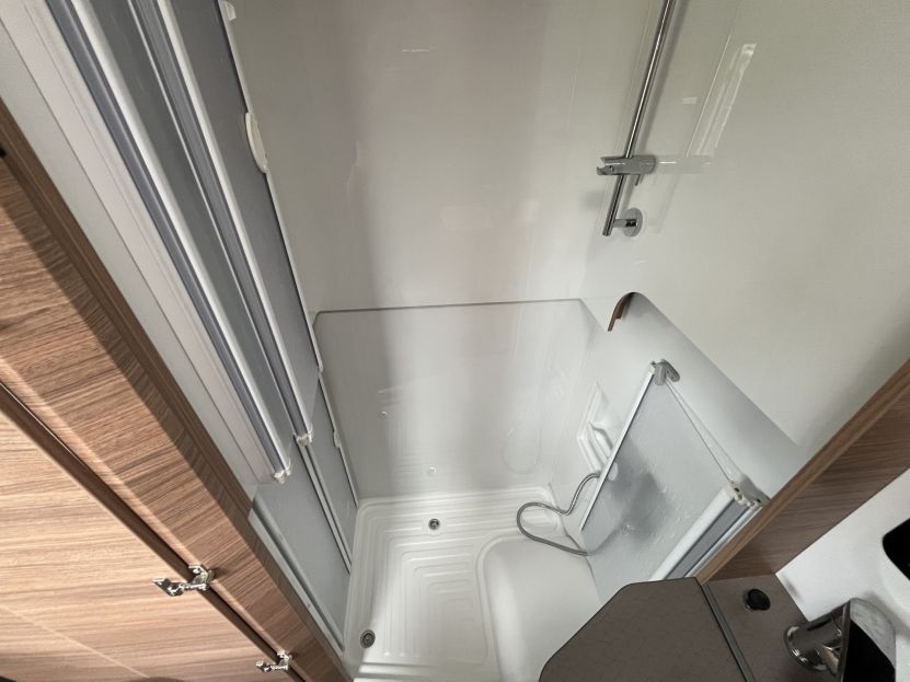 Weinsberg X-Cursion Van 500 MQ Pepper (82)