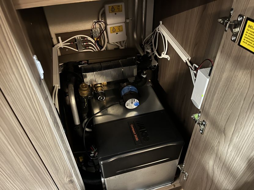 Kabe Ametist 560 GLE B2 (2)