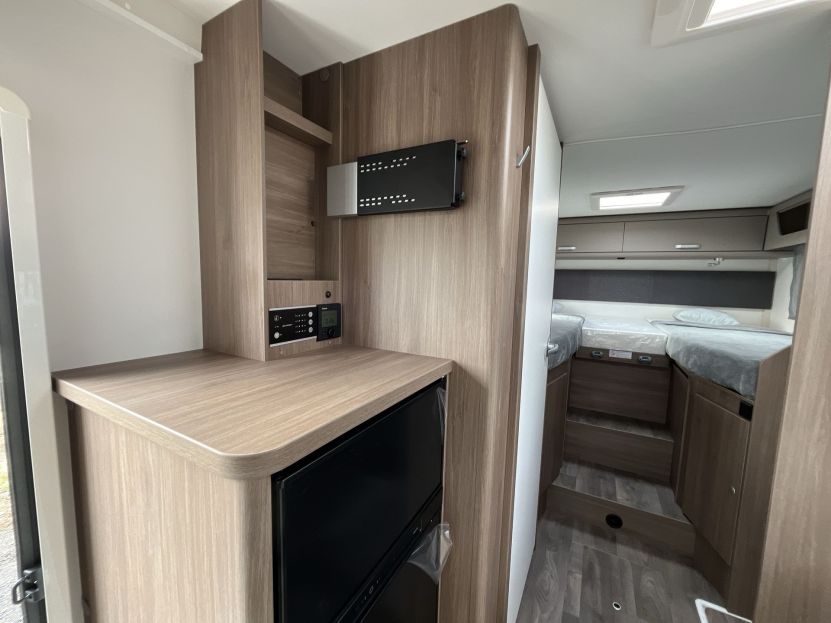 CARADO T 447 EDITION24 (80)