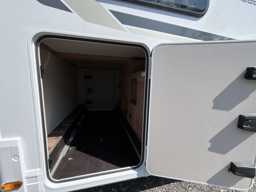 Weinsberg CaraSuite 700 ME