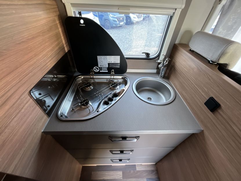 Weinsberg CaraSuite 700 ME
