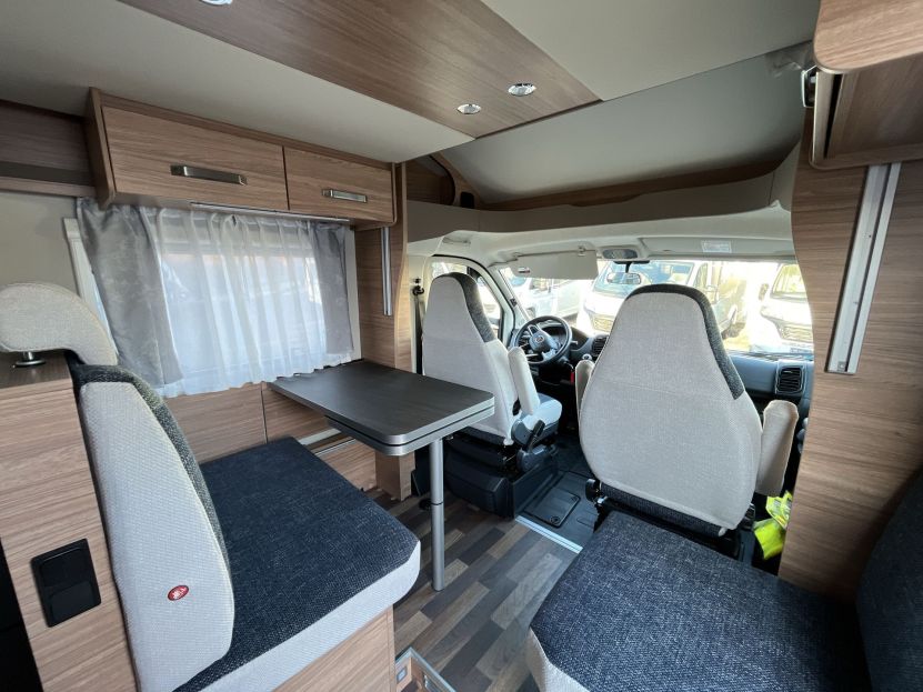 Weinsberg CaraSuite 700 ME