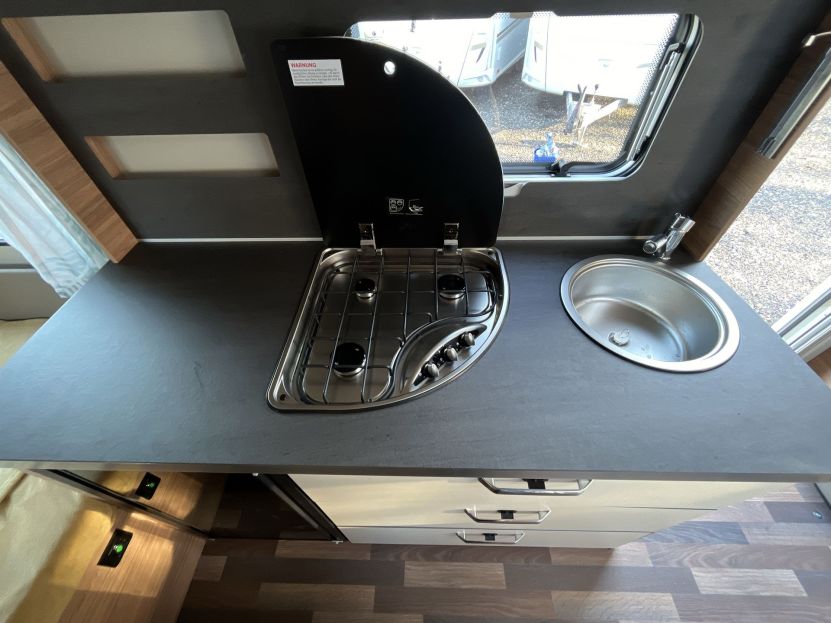 Weinsberg CaraOne 420 QD (22)