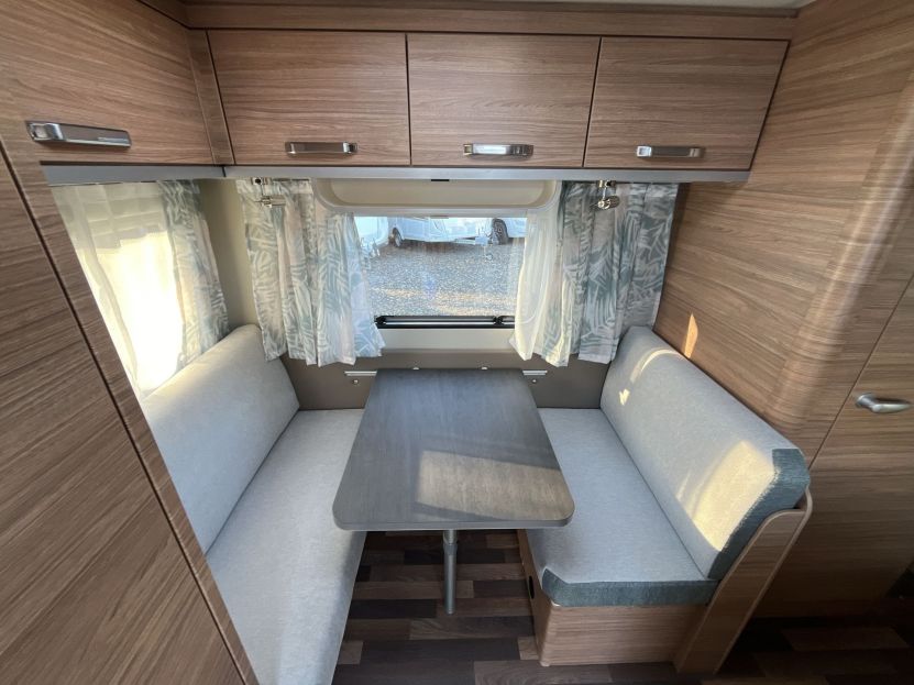 Weinsberg CaraOne 420 QD (22)