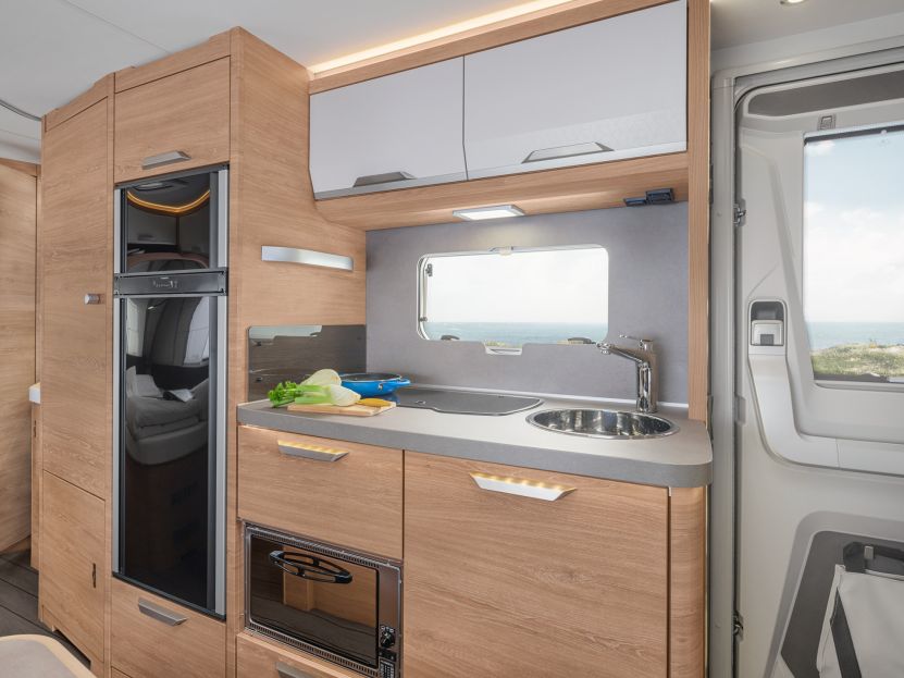 Knaus Südwind 650 FSK 60 Years