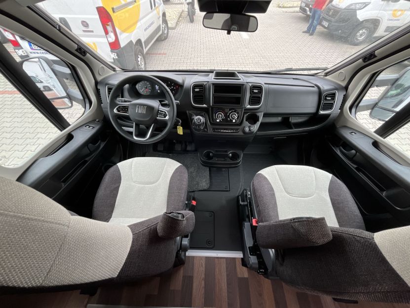 Weinsberg CaraHome 650 DG (42)