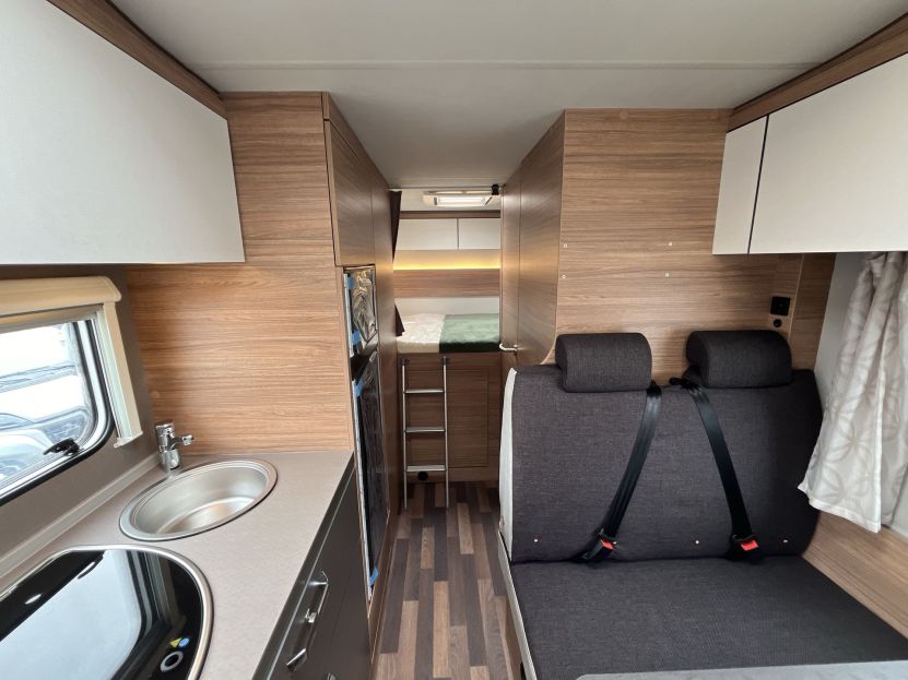 Weinsberg CaraHome 650 DG (42)