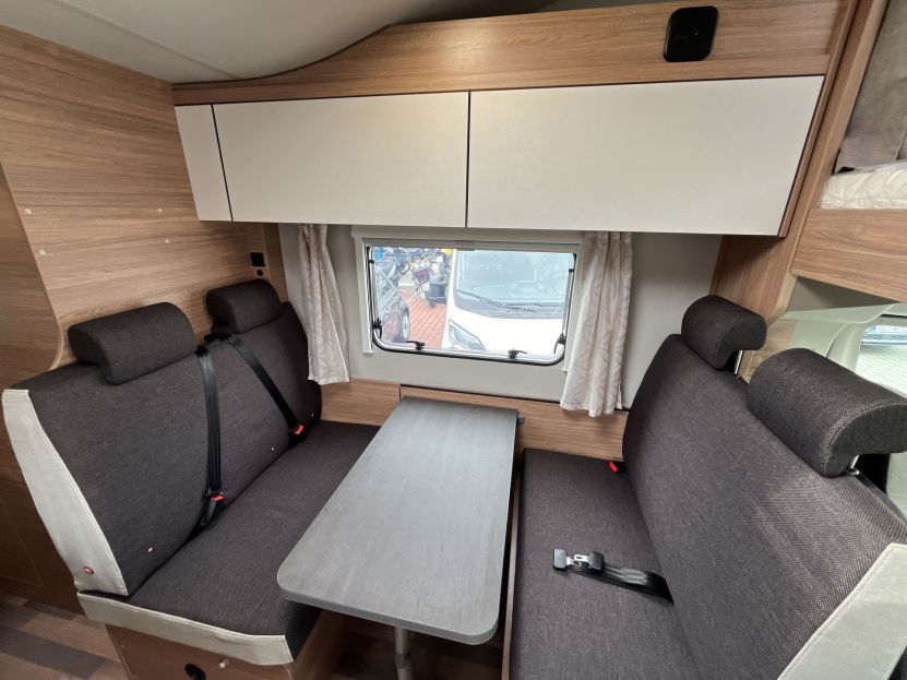 Weinsberg CaraHome 650 DG (42)